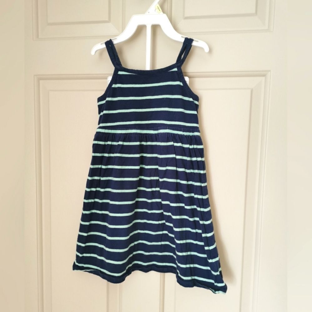 Old Navy dress size 18-24 m